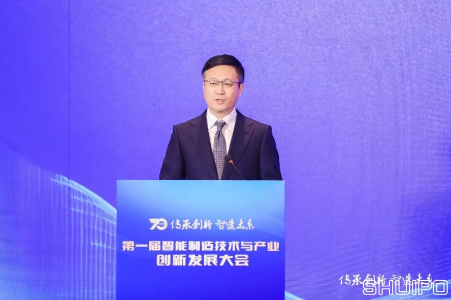 北京市西城區(qū)委副書記、區(qū)長劉東偉